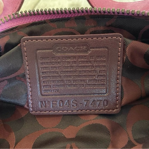 COACH HAMPTONS DEMI PINK SUEDE BAGUETTE 7470 Vintage 2004 Y2K - Picture 12 of 15